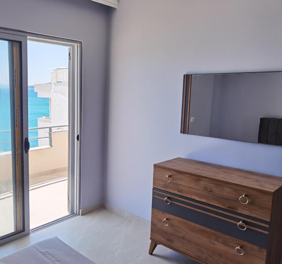 Aria Seaview Apartments Sarande Bagian luar foto