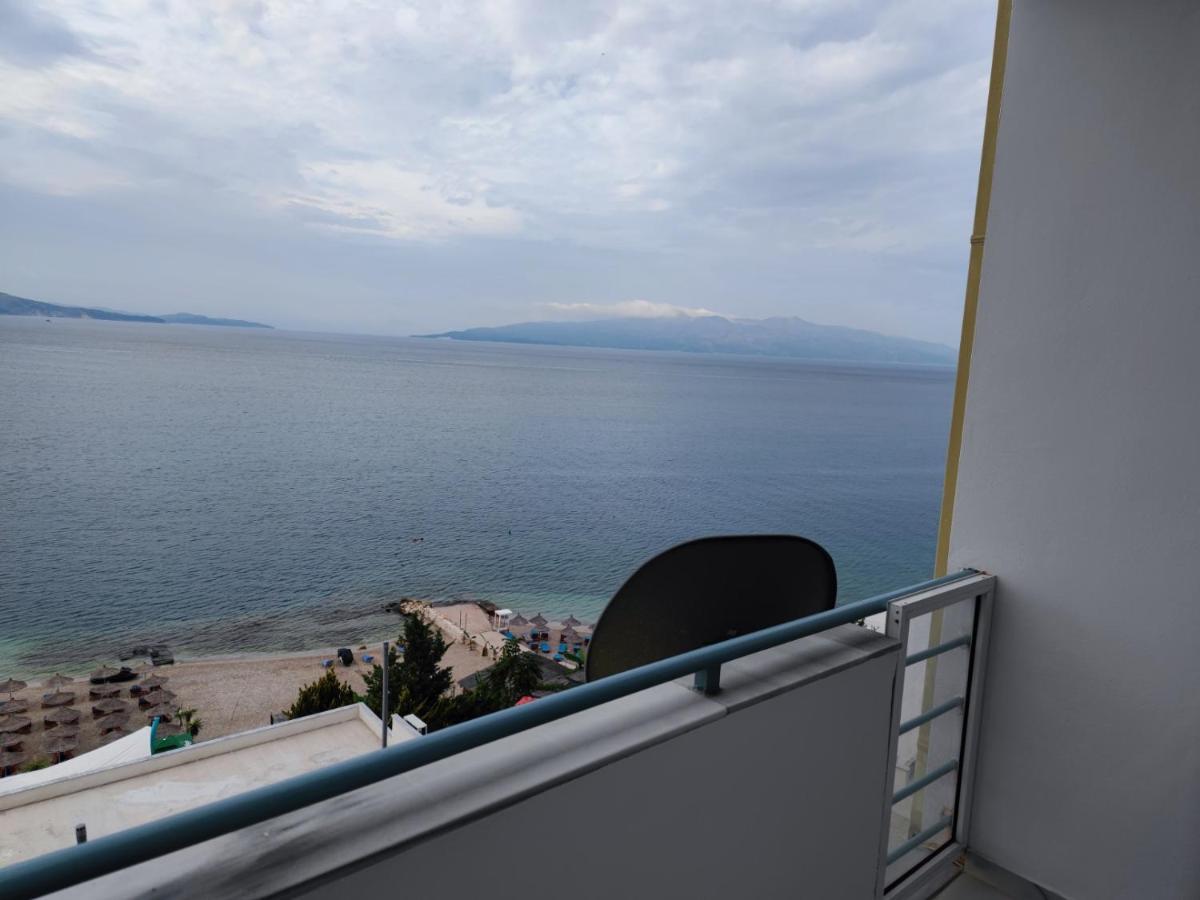 Aria Seaview Apartments Sarande Bagian luar foto