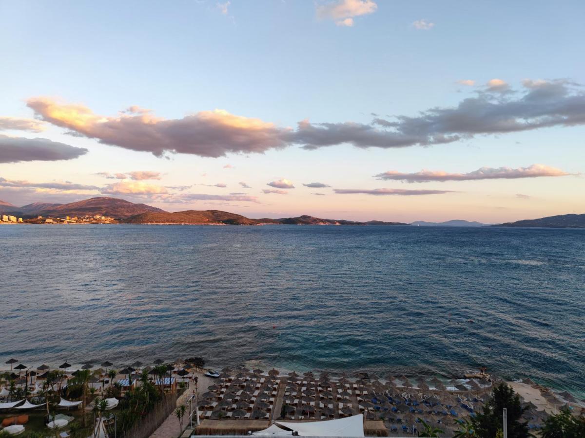 Aria Seaview Apartments Sarande Bagian luar foto